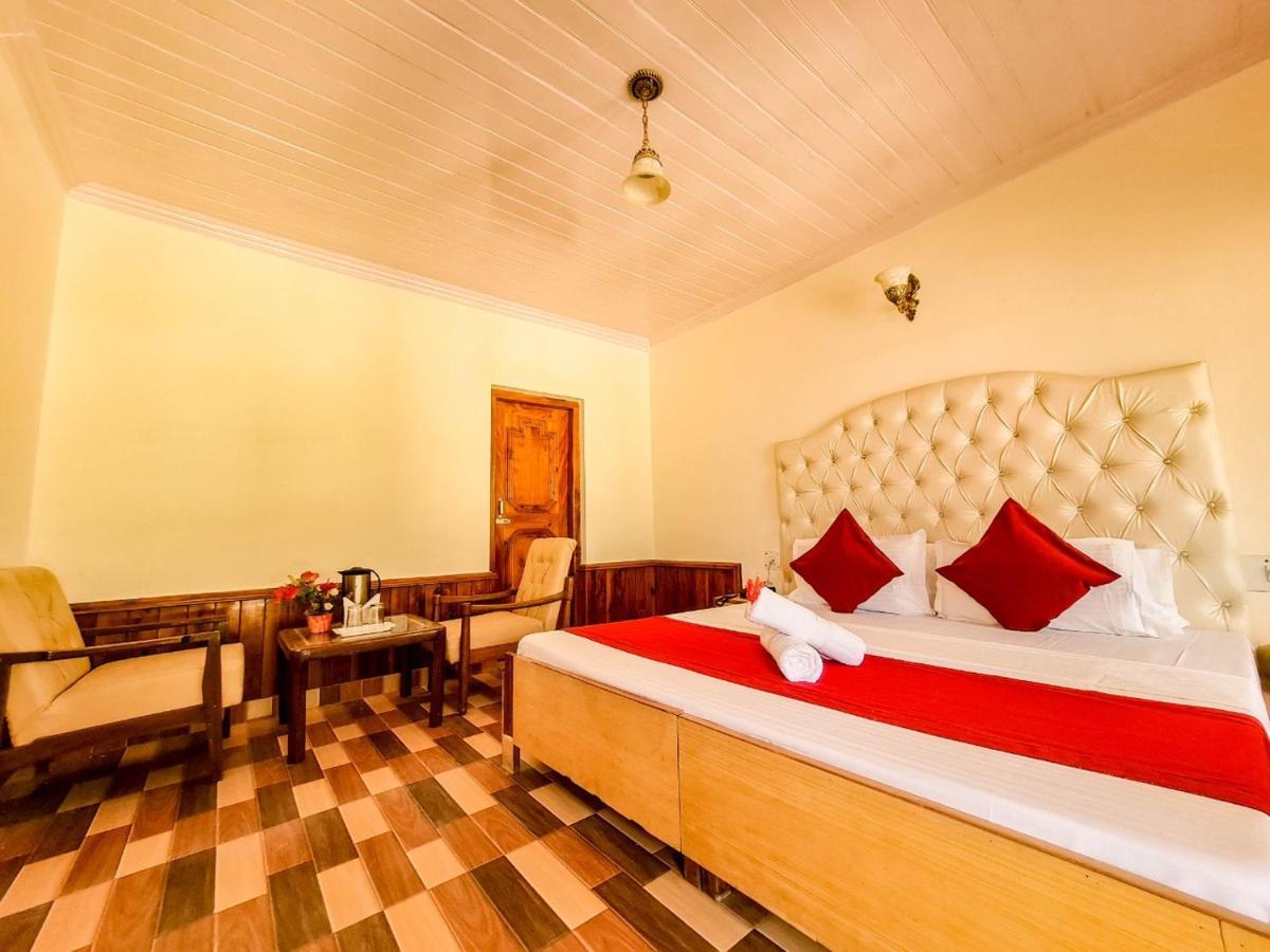 مايالي Hotel Pine Grove-Mall Road المظهر الخارجي الصورة