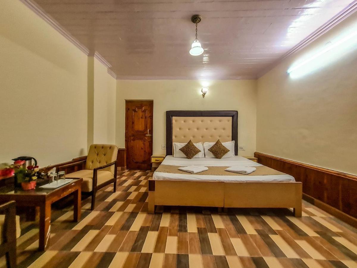مايالي Hotel Pine Grove-Mall Road المظهر الخارجي الصورة