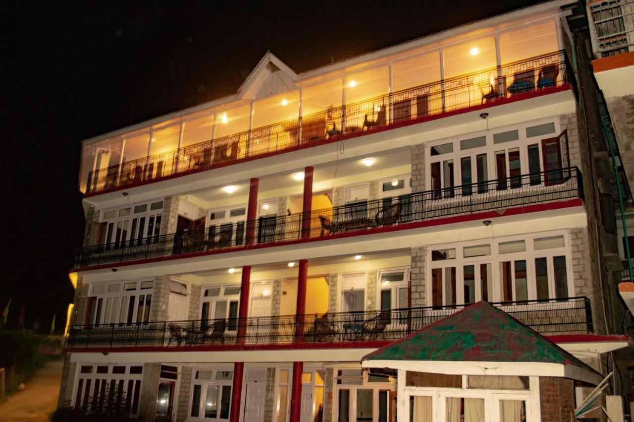 مايالي Hotel Pine Grove-Mall Road المظهر الخارجي الصورة